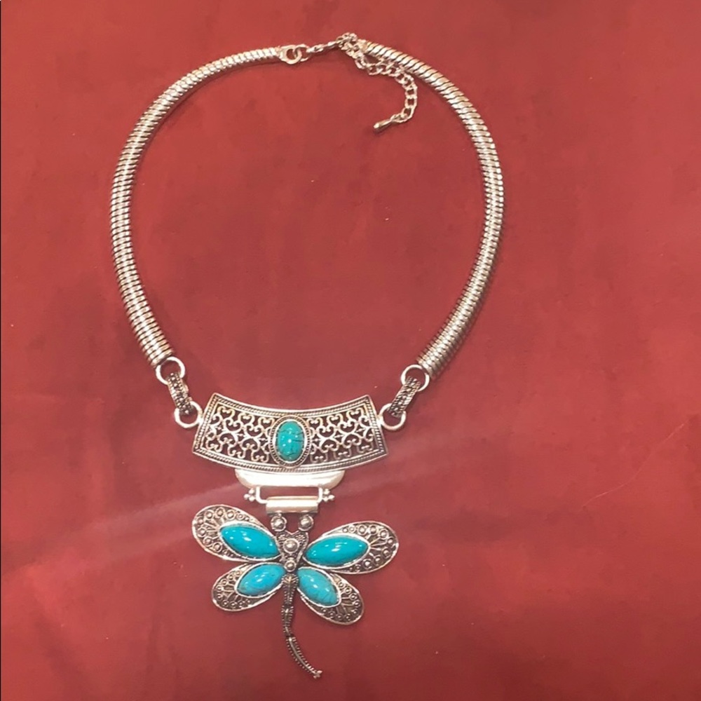 Gorgeous Dragon Fly faux Turquoise & Silvertone